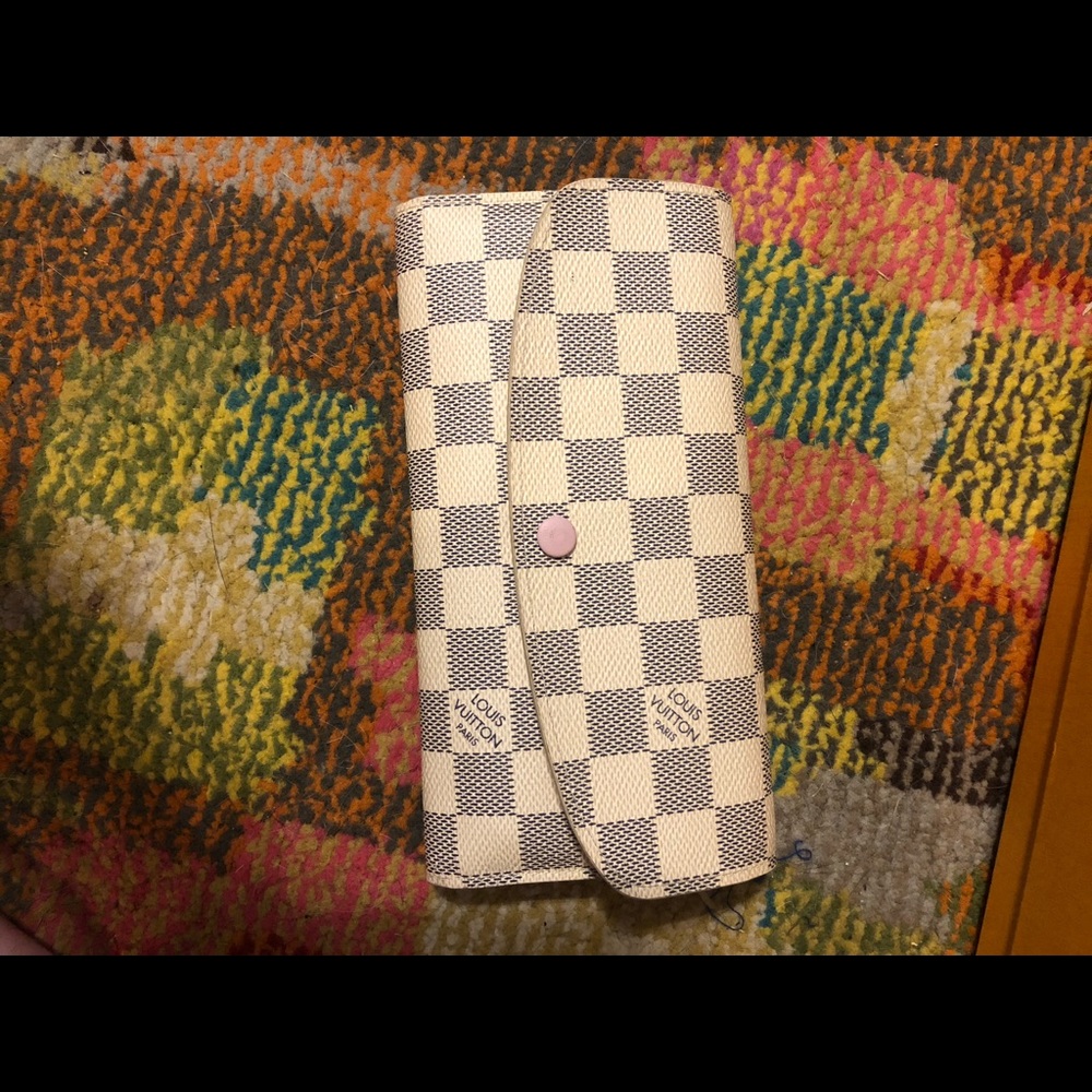 Emilie Wallet